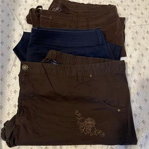 Capri Lot size 26w and one pair 3x. See photos for details.